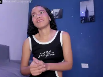 Bongacams Watch Live Sex Cams of Bemylover11