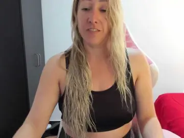 Bongacams Best Webcam of chrystal85