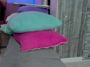 Bongacams Live Sex Cam of angisousa