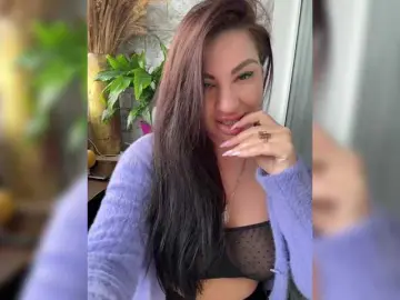 Bongacams Live Sex Cam of Madelynn