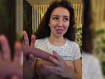 Bongacams Best Webcam of MiaLiaHot
