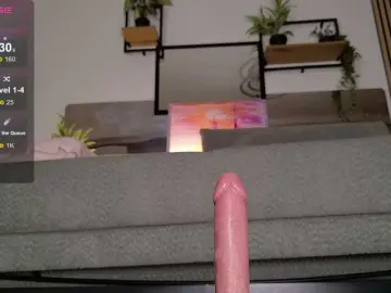 Bongacams Watch Live Sex Cams of AizaXO