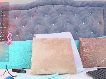 Bongacams Sex Cam of YesyHills