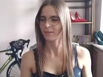 Bongacams Sex Cam of MegiKiss