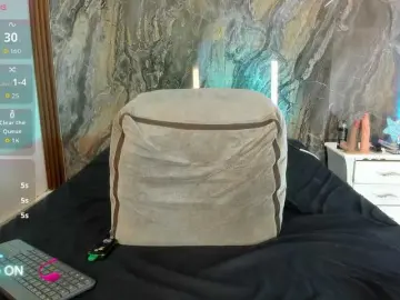 Bongacams Nude Webcam of MiiaaCollinss