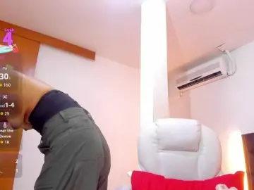Bongacams Watch Live Sex Cams of ivi-lopezz
