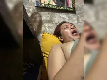 Bongacams Free Porn Cam of Asiankitties