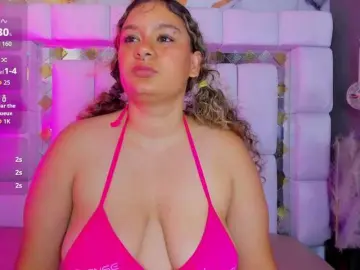 Bongacams Nude Webcam of elara-sweet