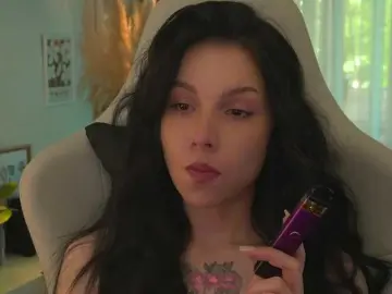 Bongacams Live Sex Cam of DrammaQueennnn