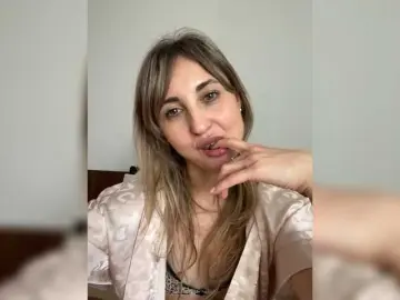 Bongacams Adult Video Chat of LunaSecret1