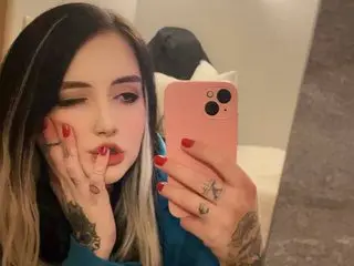 emma-andersonn