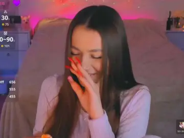 Bongacams Nude Webcam of MaybeBabeTV