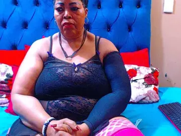 Bongacams Nude Webcam of Ebonycandy10