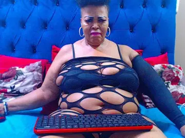 Bongacams Sex Cam of Ebonycandy10
