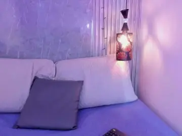 Bongacams Private Sex Chat of Emili-Hot