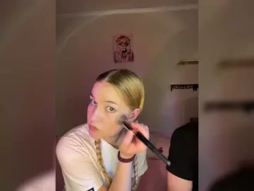 Bongacams Sex Cam of Mollify-1594444