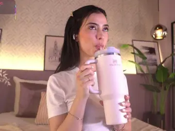 Bongacams Free Live Porn of ElleDiane