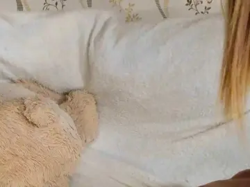 Bongacams Watch Live Sex Cams of MelMooon