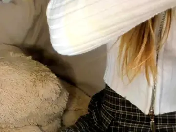 Bongacams Sex Cam of MelMooon