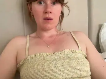 Bongacams Private Sex Chat of REDHEADROSIE