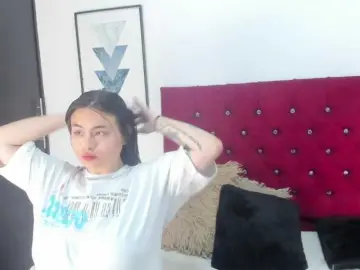 Bongacams Watch Live Sex Cams of Mia-AND-Lion