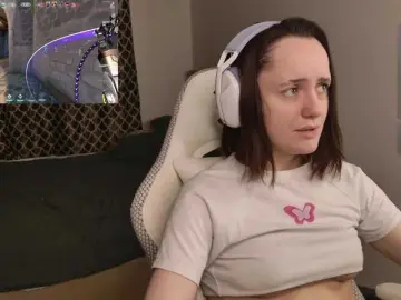 Bongacams Nude Webcam of LunaL0ve