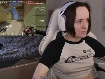 Bongacams Private Sex Chat of LunaL0ve