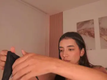 Bongacams Free Live Porn of LillyThomps