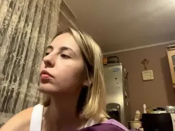 Bongacams Live Sex Cam of babybloonde