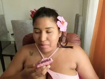 Bongacams Watch Live Sex Cams of cardi-09