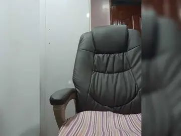 Bongacams Free Live Porn of CandyLove