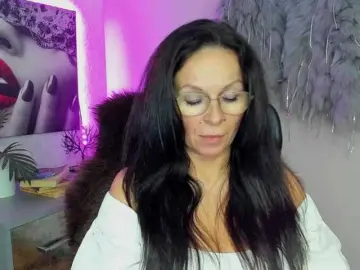 Bongacams Free Live Porn of HelenSHOW1