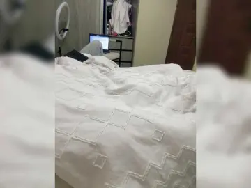 Bongacams Watch Live Sex Cams of Misscreamerr