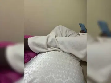 Bongacams Live Sex Cam of Misscreamerr