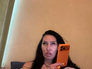 Bongacams Sex Chat of KorolevaQween000