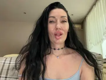 Bongacams Nude Webcam of KorolevaQween000