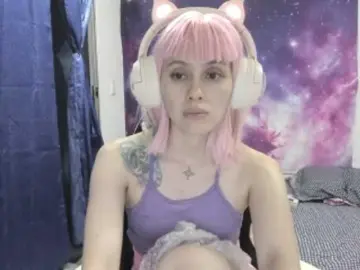 Bongacams Live Sex Cam of RevySadashiTrue
