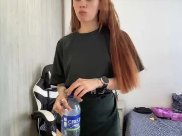 Bongacams Free Porn Cam of RevySadashiTrue