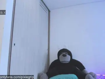 Bongacams Adult Webcam of RevySadashiTrue