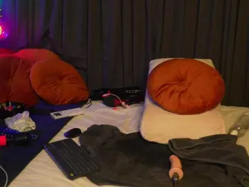 Bongacams Watch Live Sex Cams of lacie-le-beauty