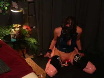 Bongacams Watch Live Sex Cams of lacie-le-beauty