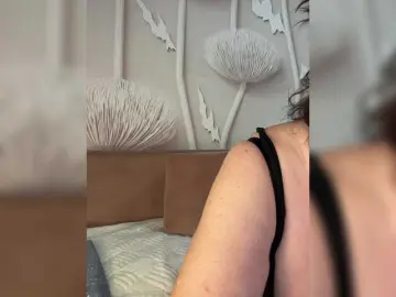 Bongacams Watch Live Sex Cams of anyuta1212