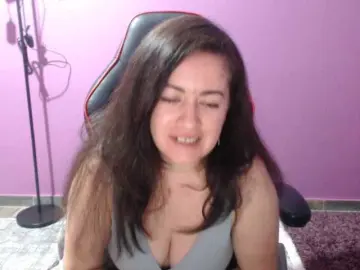 Bongacams Live Sex of gldsquirt23