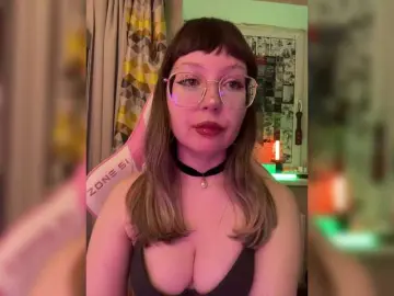 Bongacams Live Sex Cam of henby-streams