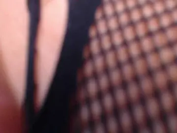 Bongacams Nude Webcam of tiny-whore