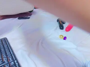 Bongacams Free Live Porn of tiny-whore