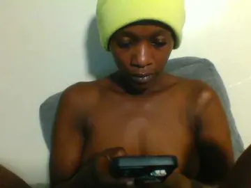 Bongacams Best Webcam of Petiteebony1