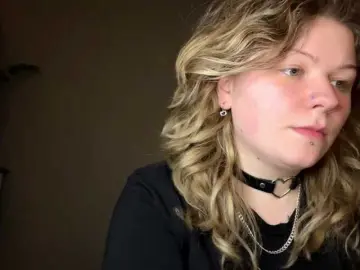 Bongacams Adult Video Chat of AlinaSweet