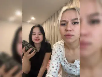 Bongacams Watch Live Sex Cams of EmyEva