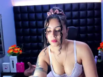 Bongacams Sex Cam of tinylove
